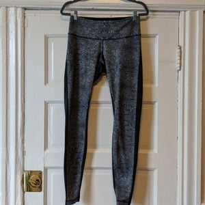 Lululemon bead print yoga pants